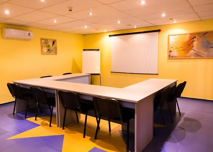 Отель Briz 2 3*